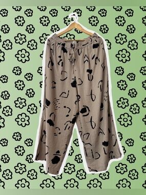 Relaxed Taupe Wide-Leg Pants with Black Abstract Print